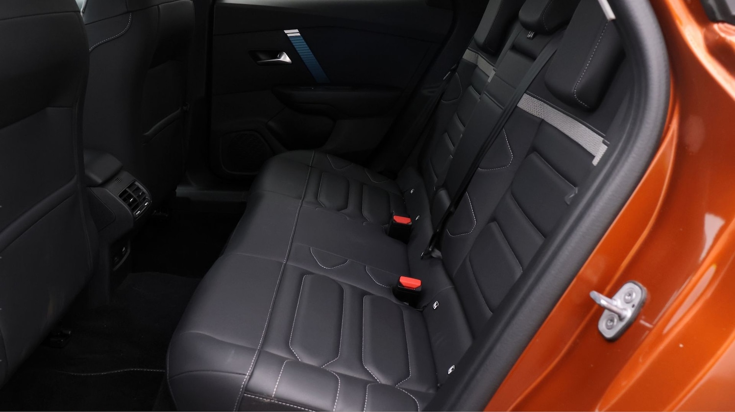 Used Citroen e-C4 2023 for sale - 77643923: Photo 16