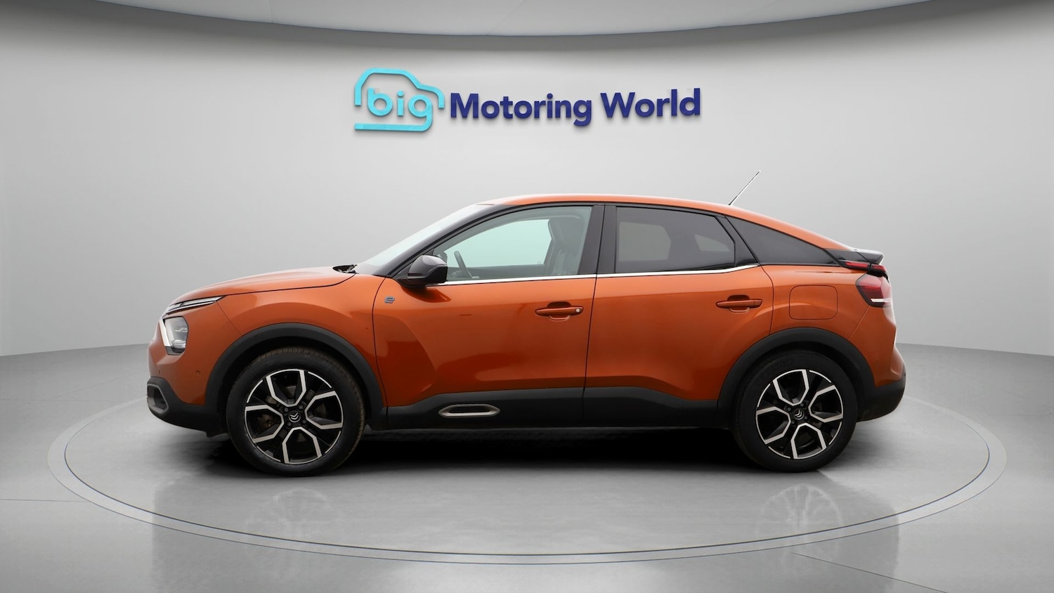 Used Citroen e-C4 2023 for sale - 77643923: Photo 4