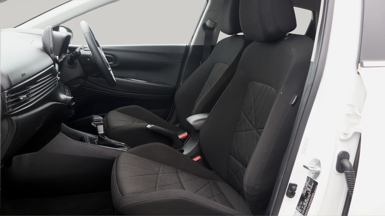 Used Hyundai BAYON 2024 for sale - 77592609: Photo 14