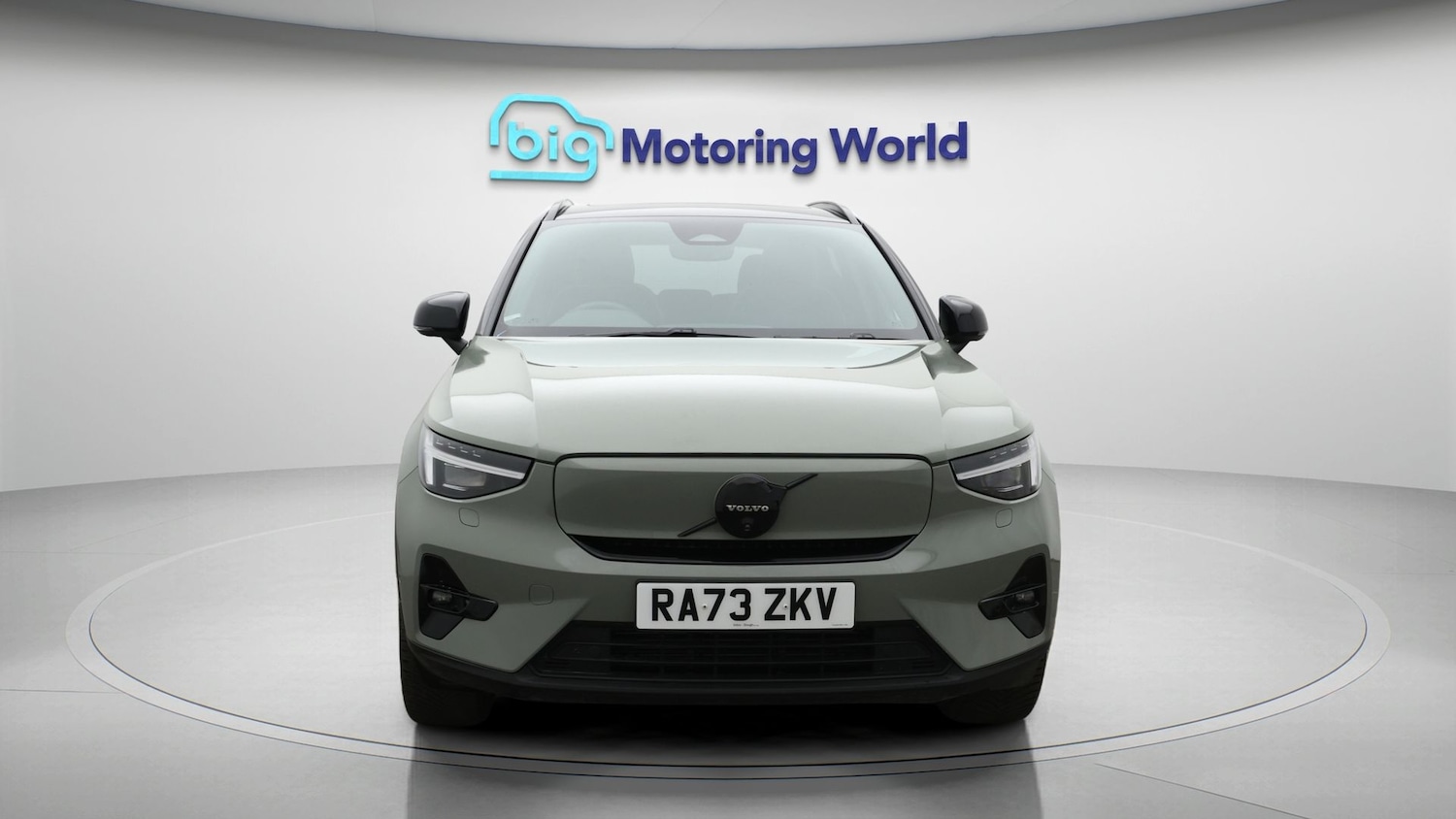 Used Volvo XC40 2024 for sale - 77579472: Photo 2