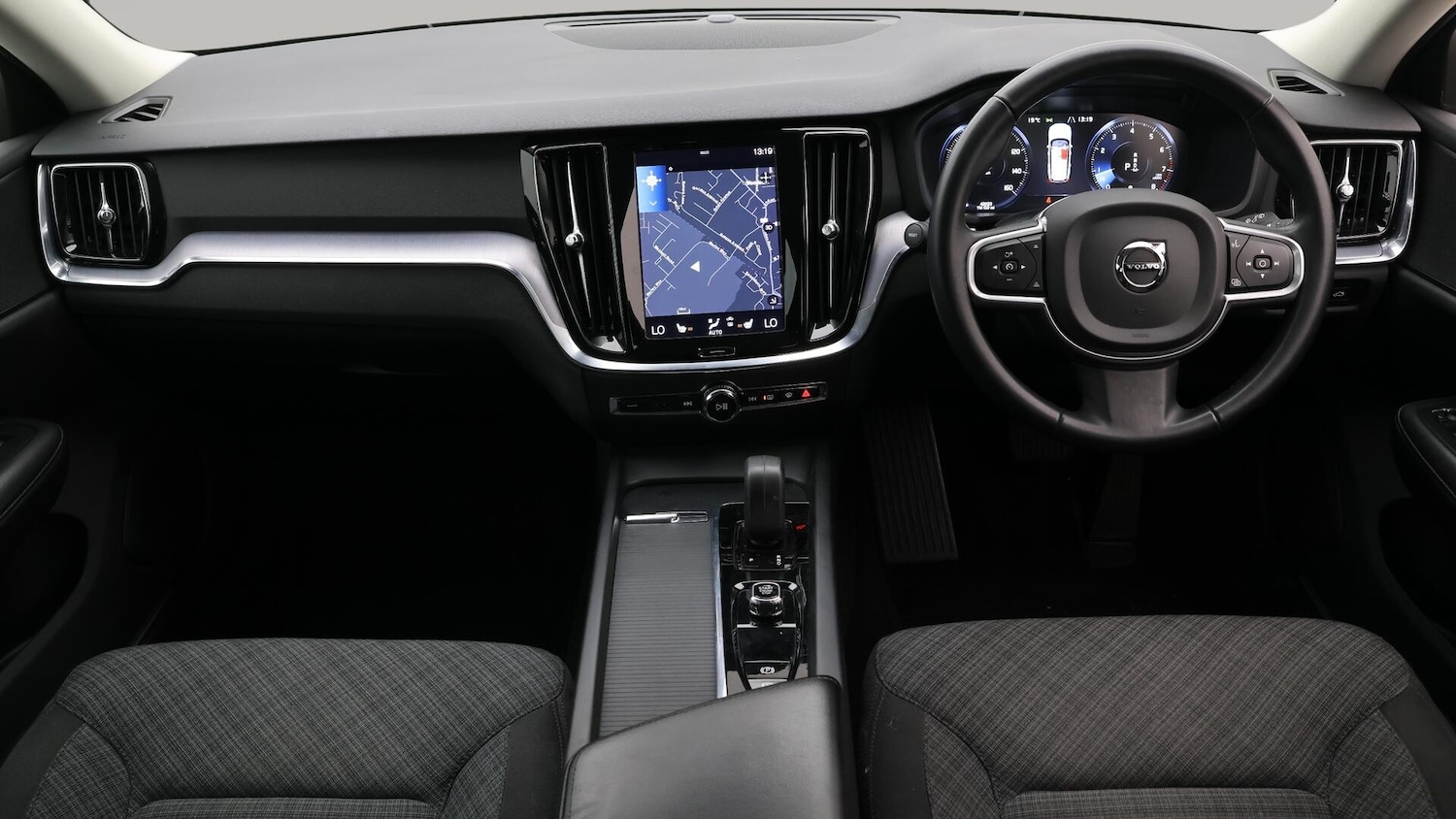 Used Volvo V60 2021 for sale - 76337373: Photo 14