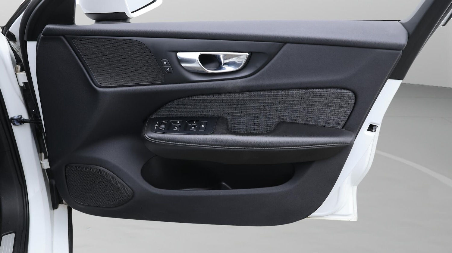 Used Volvo V60 2021 for sale - 76337373: Photo 16