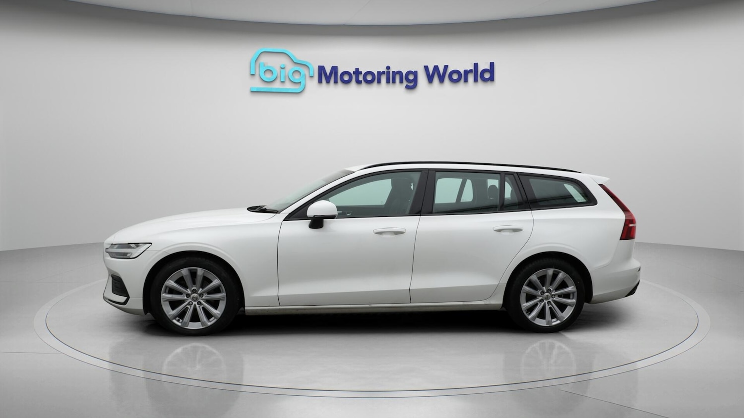 Used Volvo V60 2021 for sale - 76337373: Photo 5