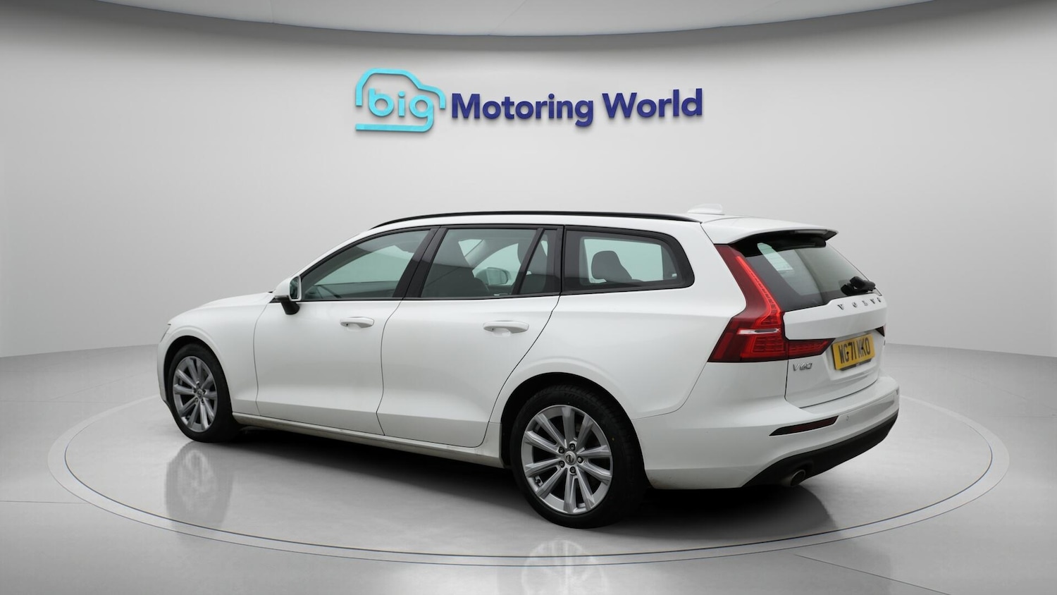 Used Volvo V60 2021 for sale - 76337373: Photo 6