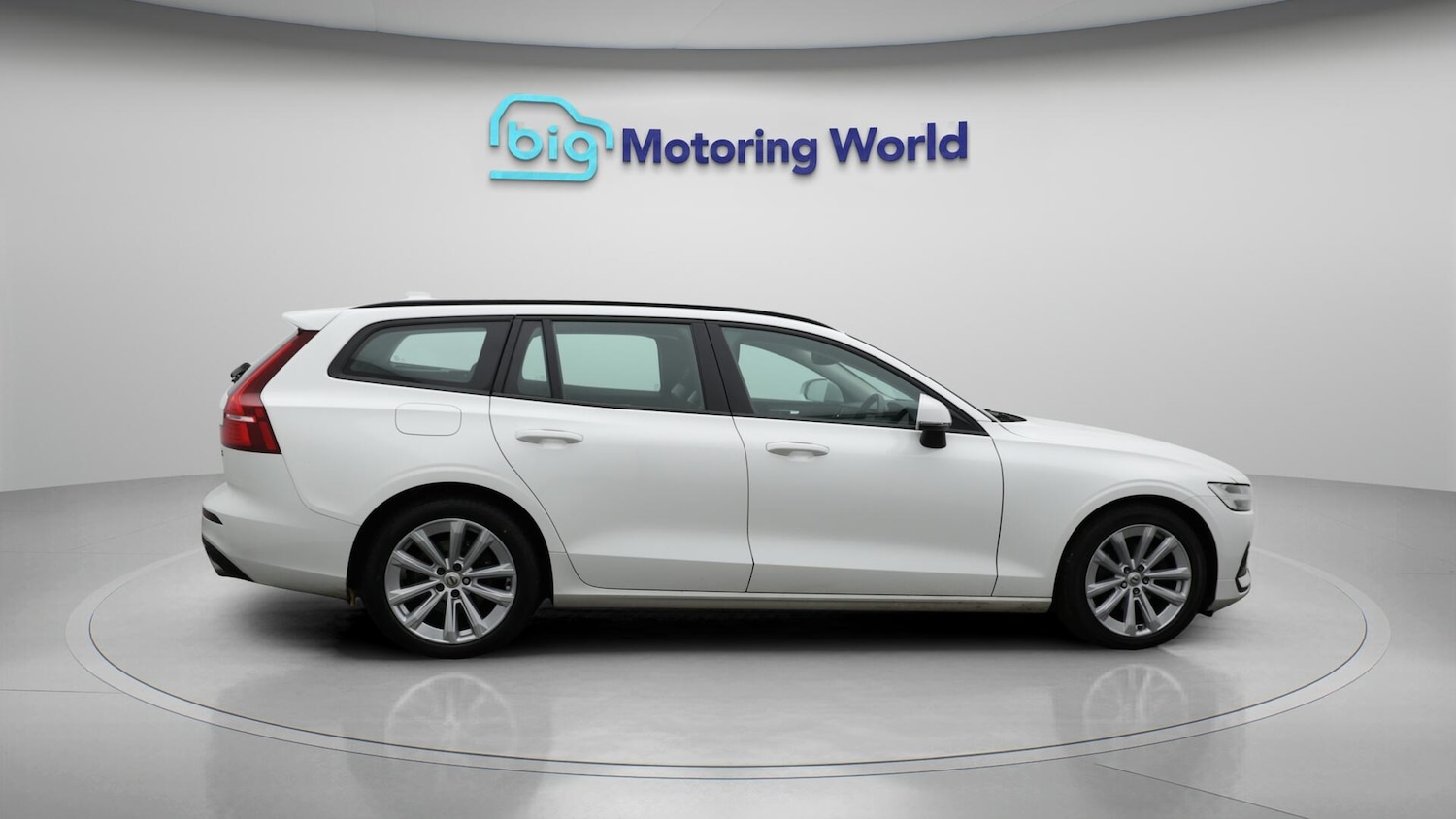 Used Volvo V60 2021 for sale - 76337373: Photo 9