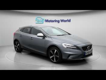 Used Volvo V40 2019 for sale - 74498142: Photo