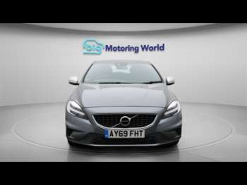 Used Volvo V40 2019 for sale - 74498142: Photo