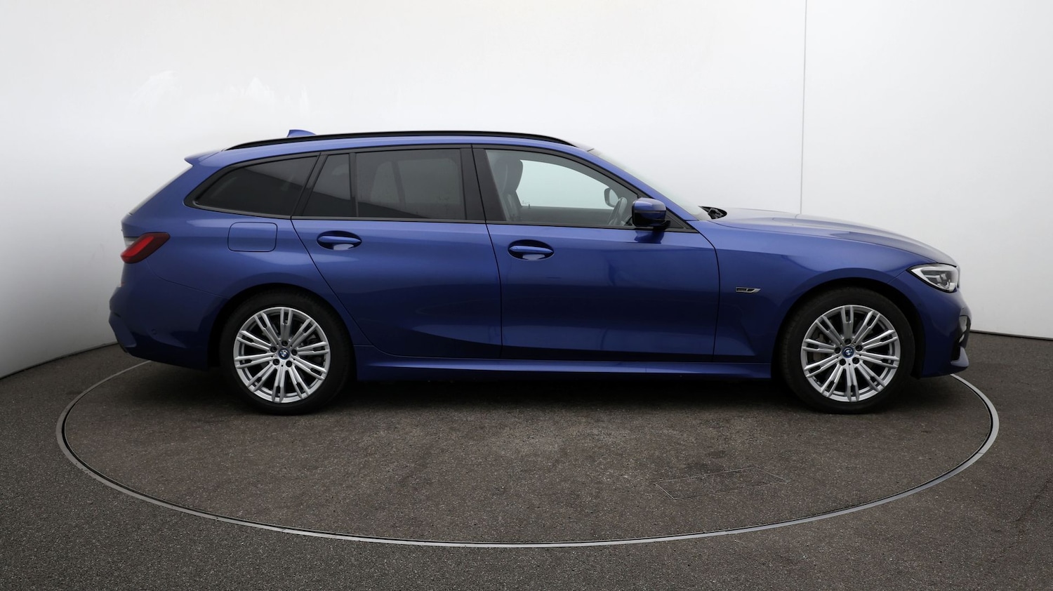 Used BMW 3 Series 2021 for sale - 76808943: Photo 43