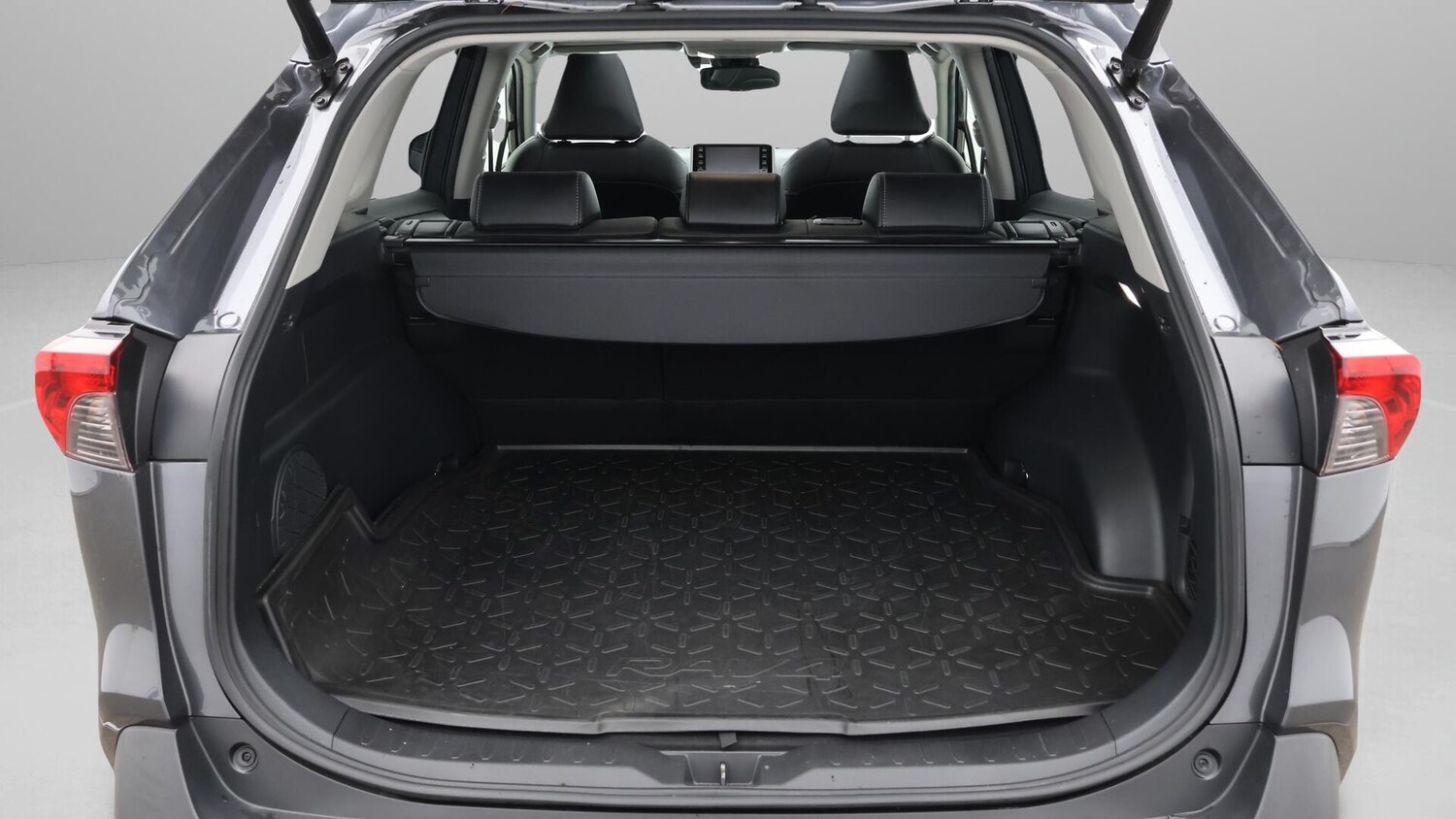 Used Toyota RAV4 2022 for sale - 76307469: Photo 18