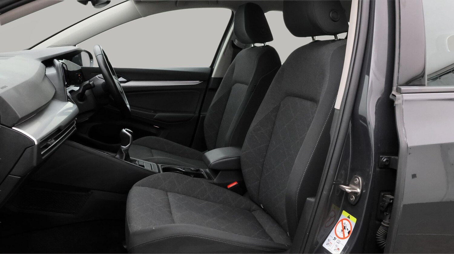 Used Volkswagen Golf 2023 for sale - 77649205: Photo 14