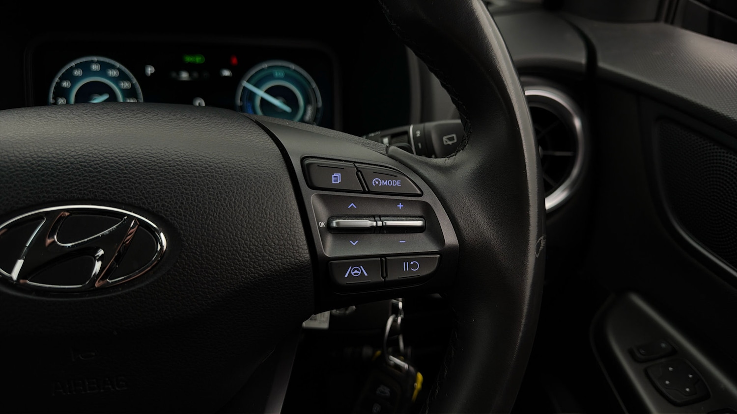 Used Hyundai KONA 2022 for sale - 77918398: Photo 24