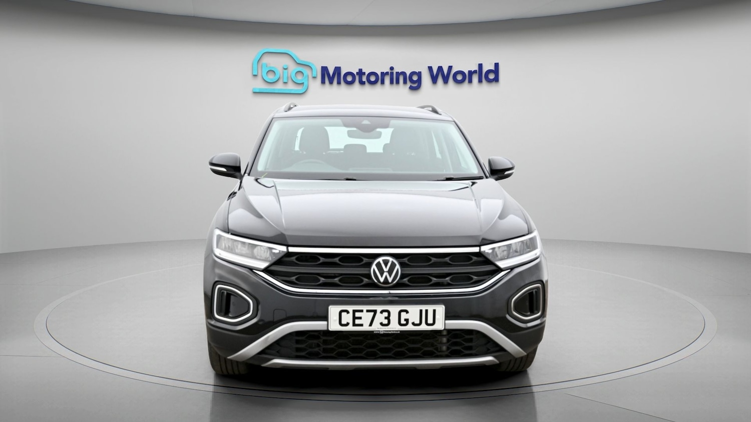 Used Volkswagen T-Roc 2023 for sale - 78001584: Photo 2