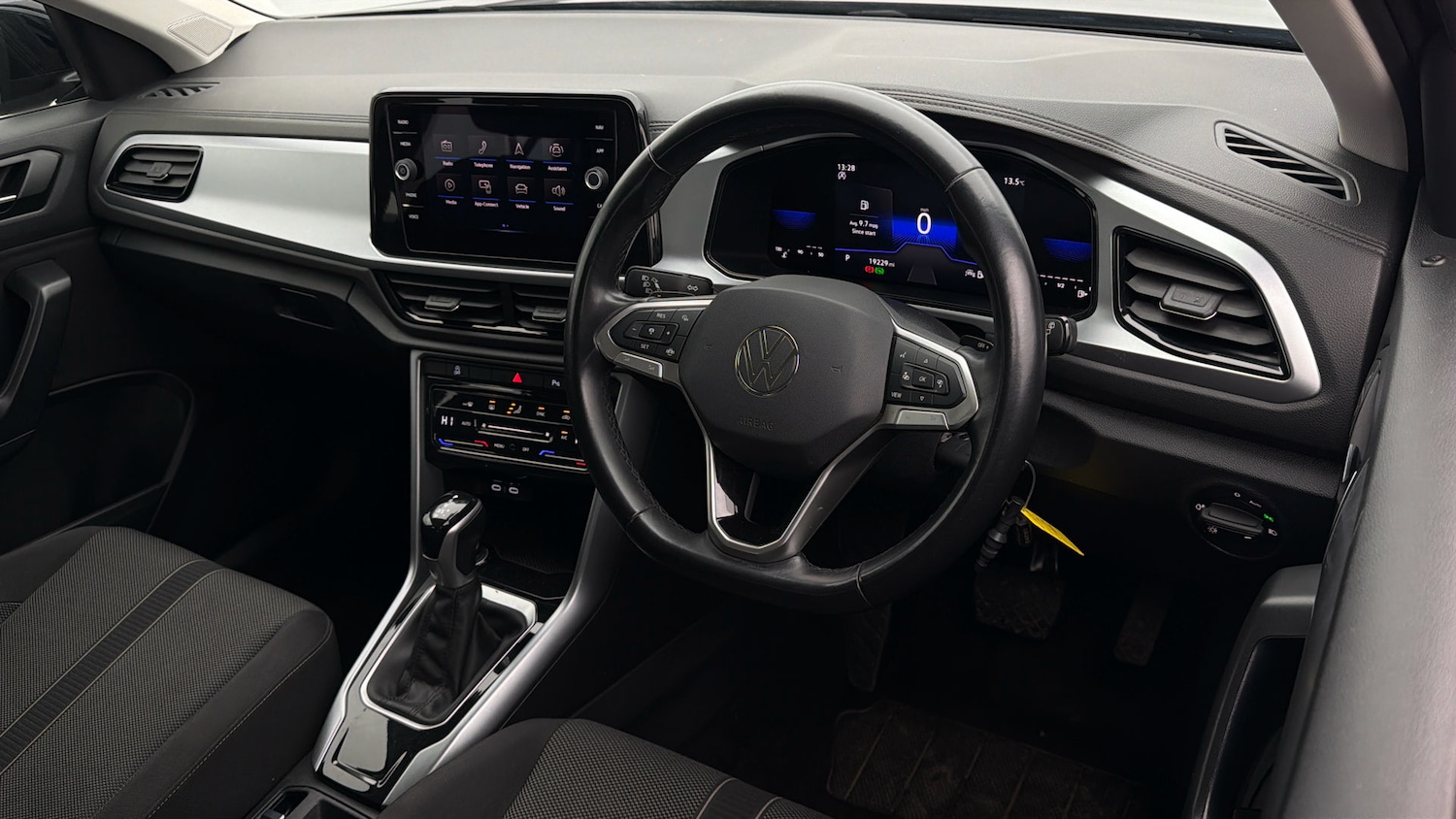 Used Volkswagen T-Roc 2023 for sale - 78001584: Photo 9