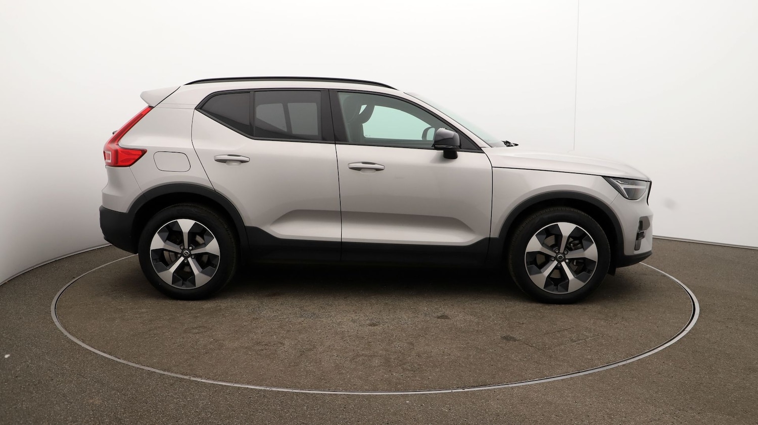Used Volvo XC40 2022 for sale - 76808671: Photo 42