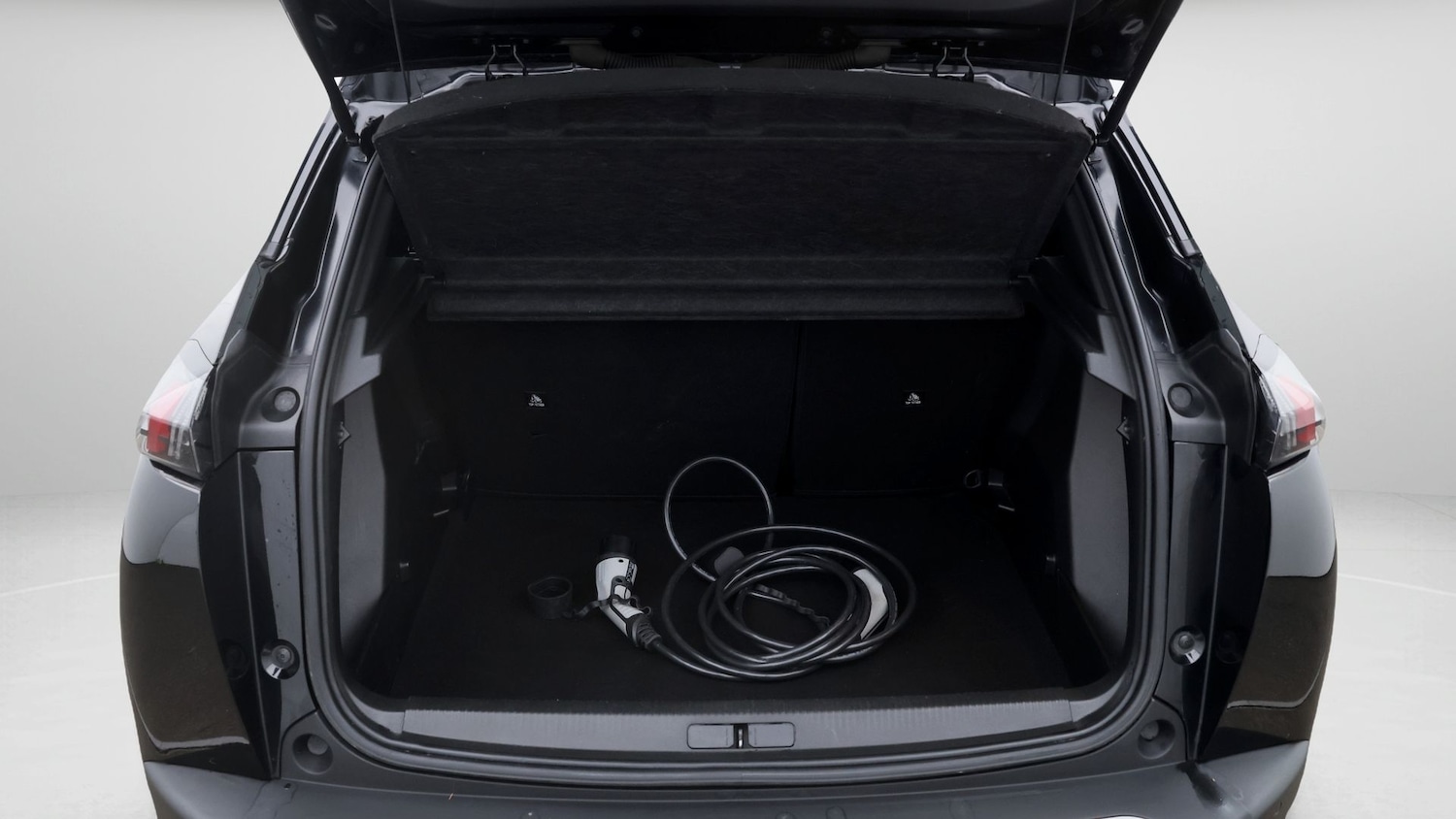 Used Peugeot 2008 2021 for sale - 77435014: Photo 17