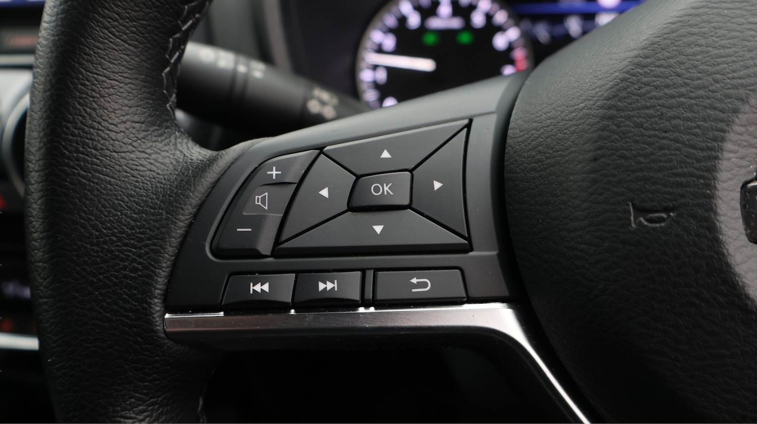 Used Nissan Juke 2023 for sale - 77804393: Photo 25