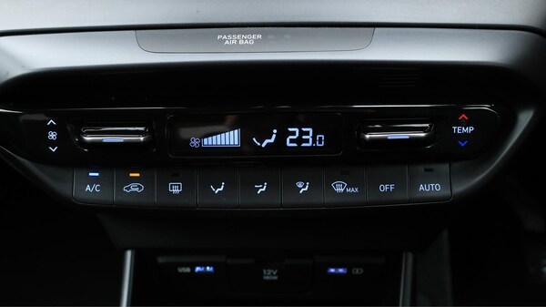 Used Hyundai i20 2022 for sale - 76042496: Photo 13