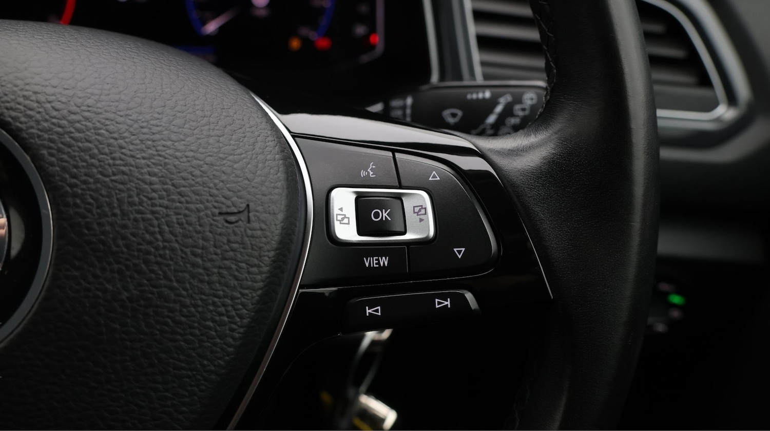 Used Volkswagen T-Roc 2020 for sale - 77616926: Photo 24