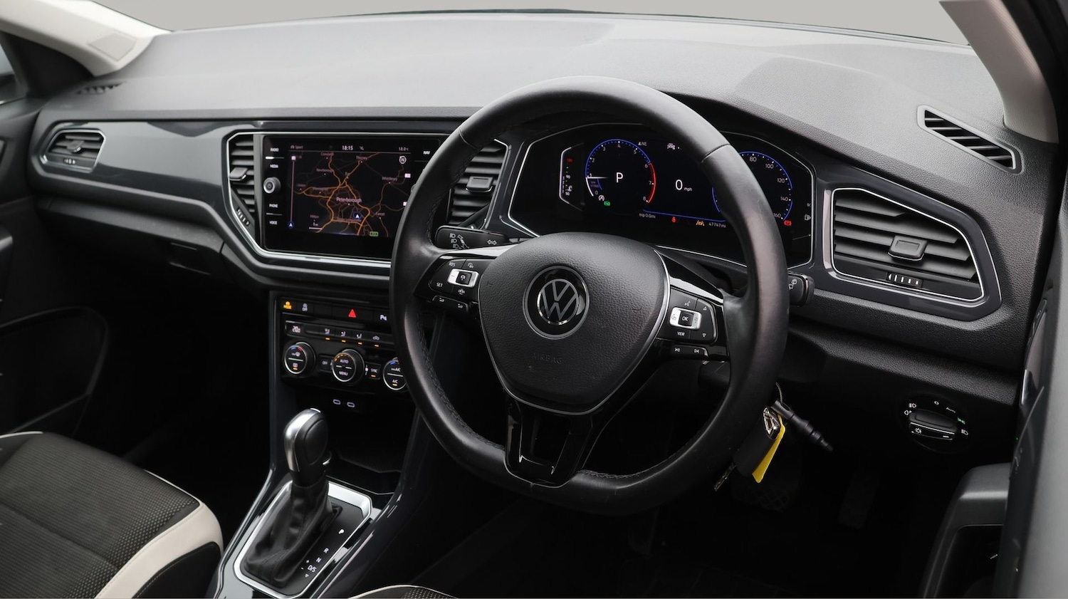 Used Volkswagen T-Roc 2020 for sale - 77616926: Photo 9