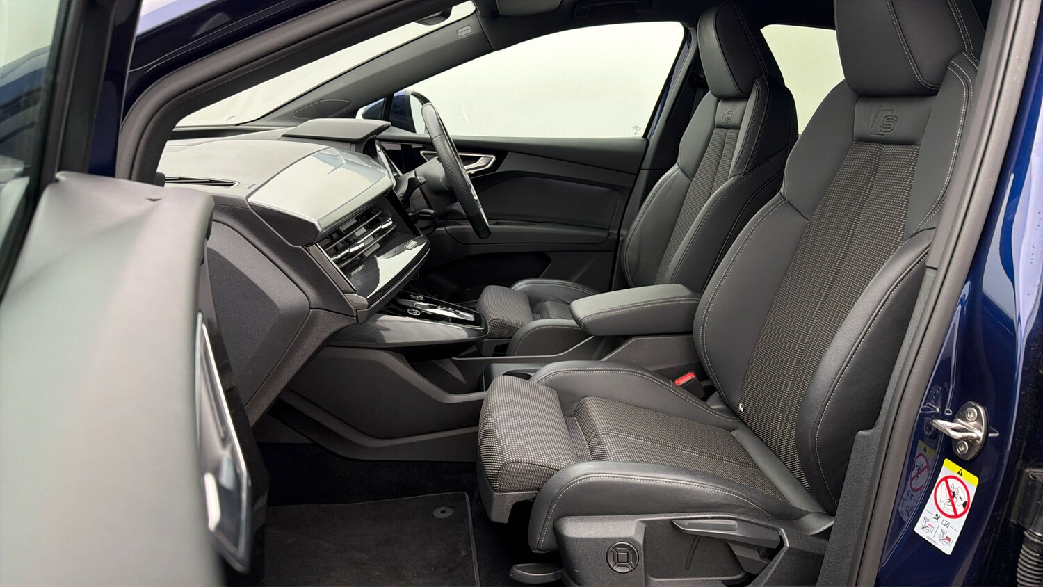 Used Audi Q4 e-tron for sale - 77812667: Photo 13