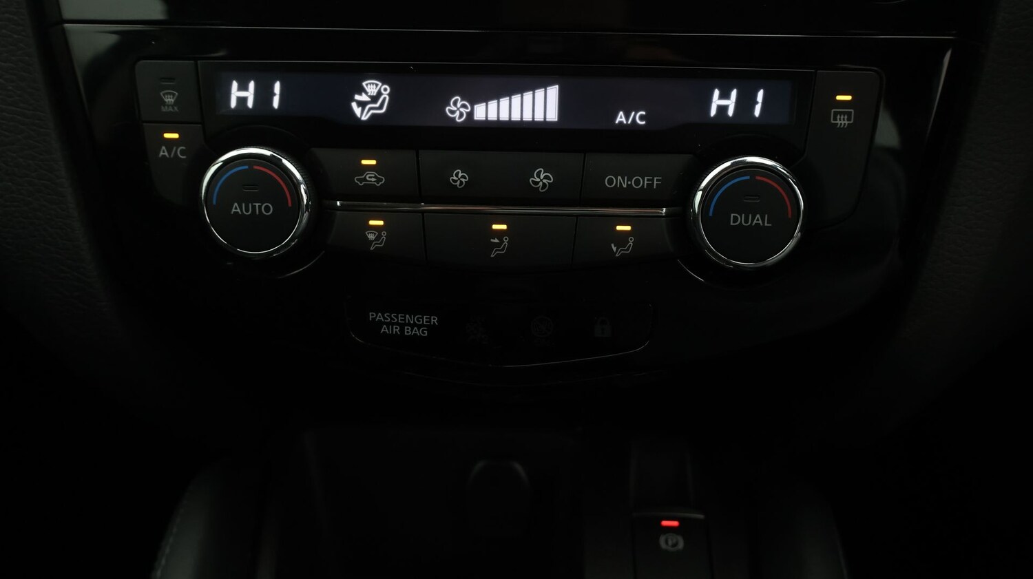 Used Nissan Qashqai for sale - 77208644: Photo 12