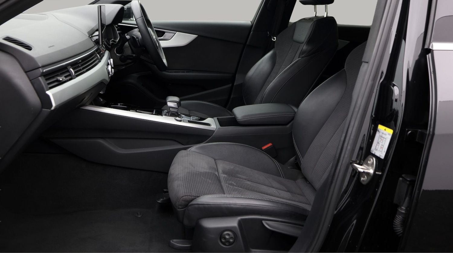 Used Audi A4 2022 for sale - 77656040: Photo 14