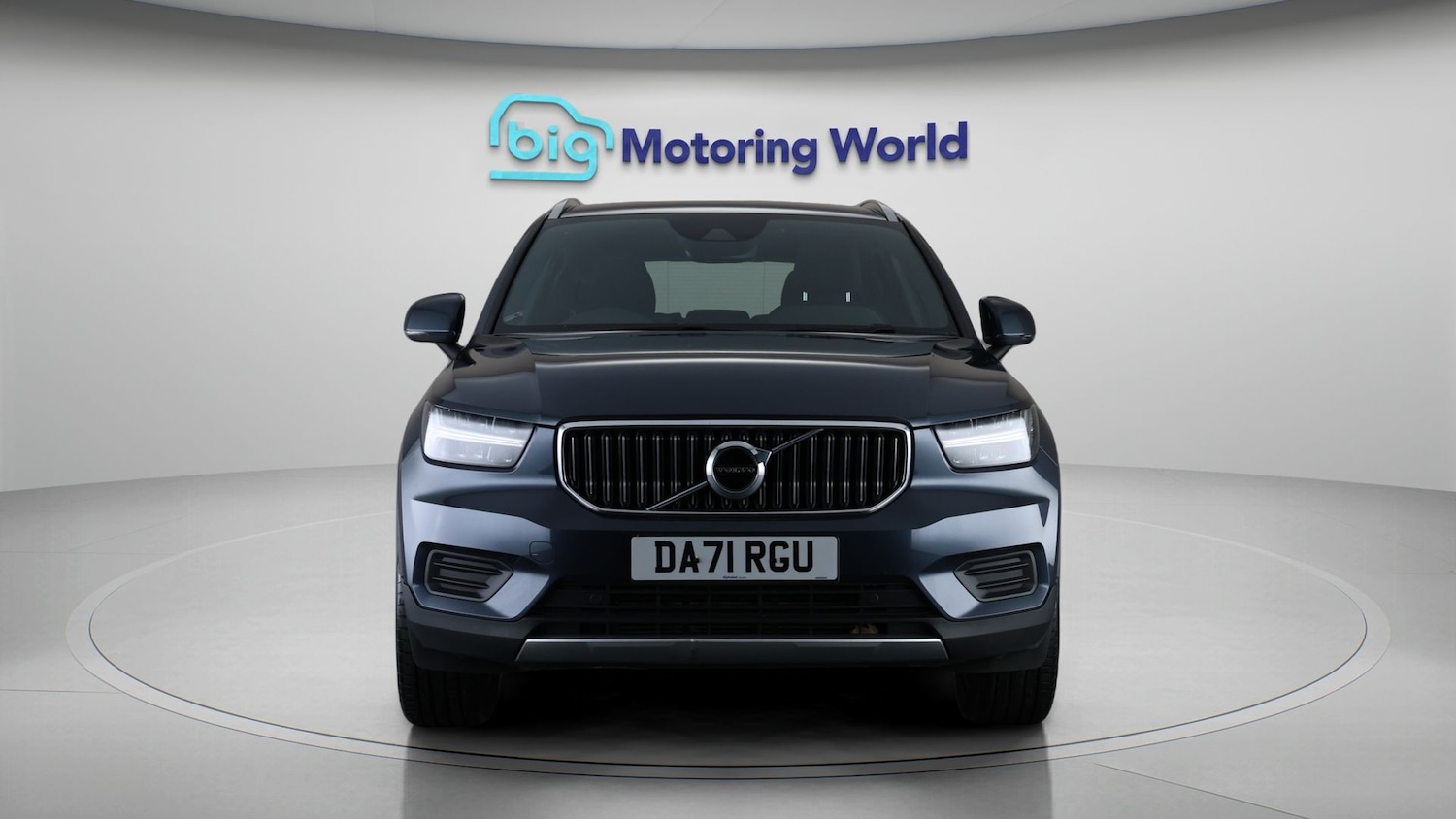 Used Volvo XC40 2021 for sale - 78070157: Photo 2