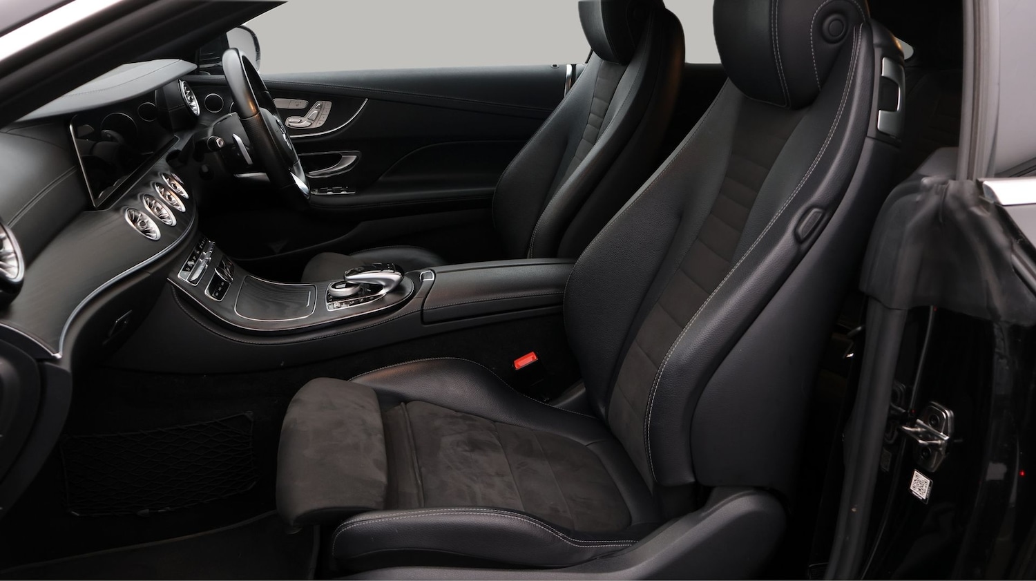 Used Mercedes-Benz E Class 2020 for sale - 77668342: Photo 14