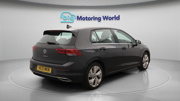 Used Volkswagen Golf 2021 for sale - 76227963: Photo 8