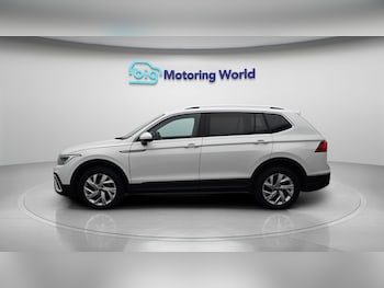 Used Volkswagen Tiguan Allspace 2023 for sale - 79081005: Photo