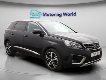 Peugeot - 5008