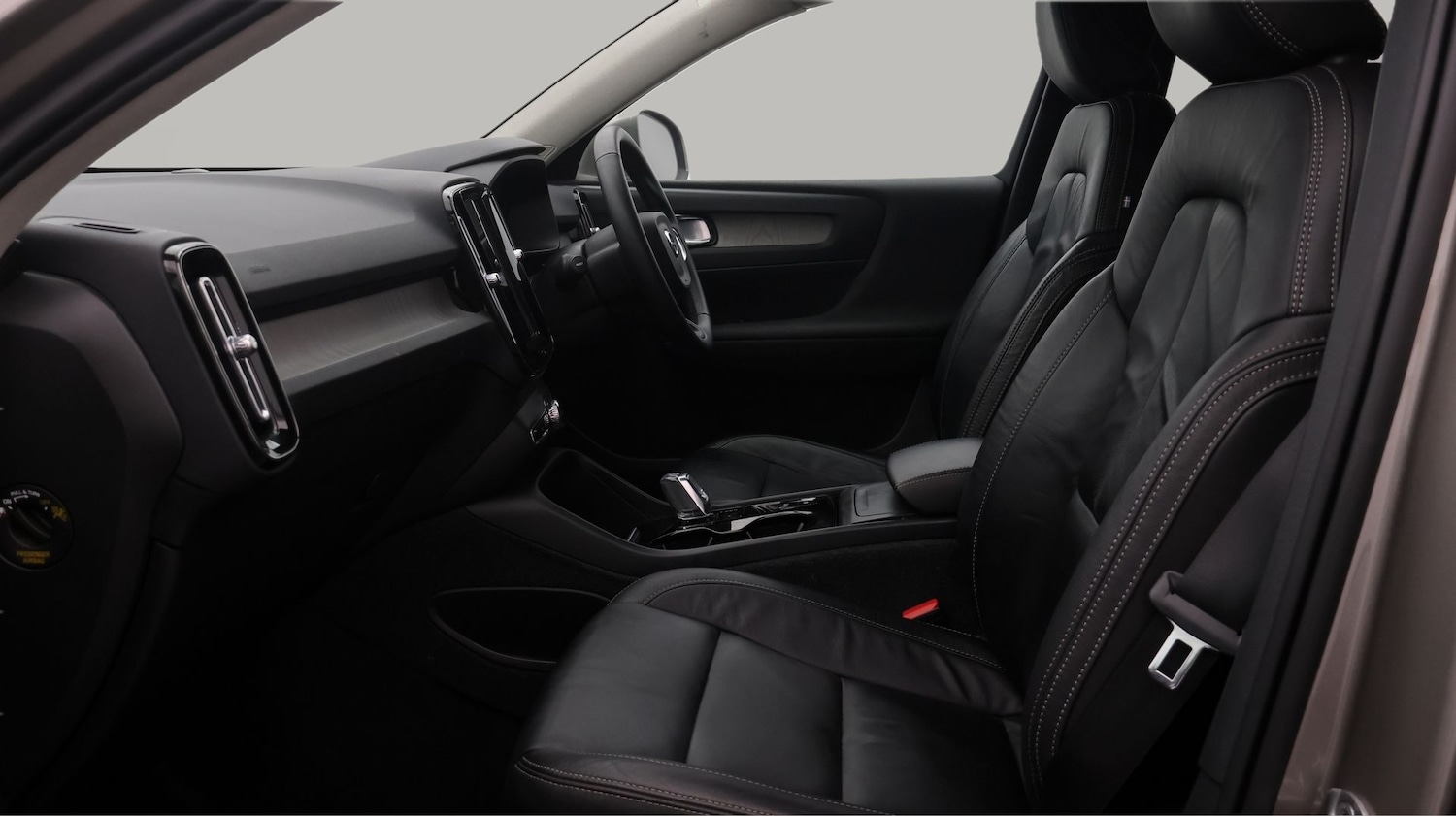 Used Volvo XC40 2021 for sale - 77631150: Photo 14