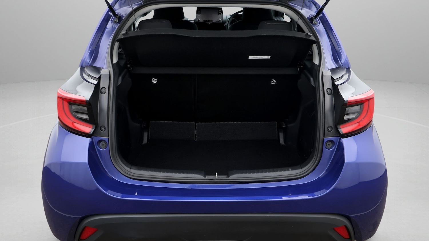 Used Toyota Yaris 2023 for sale - 77654431: Photo 17