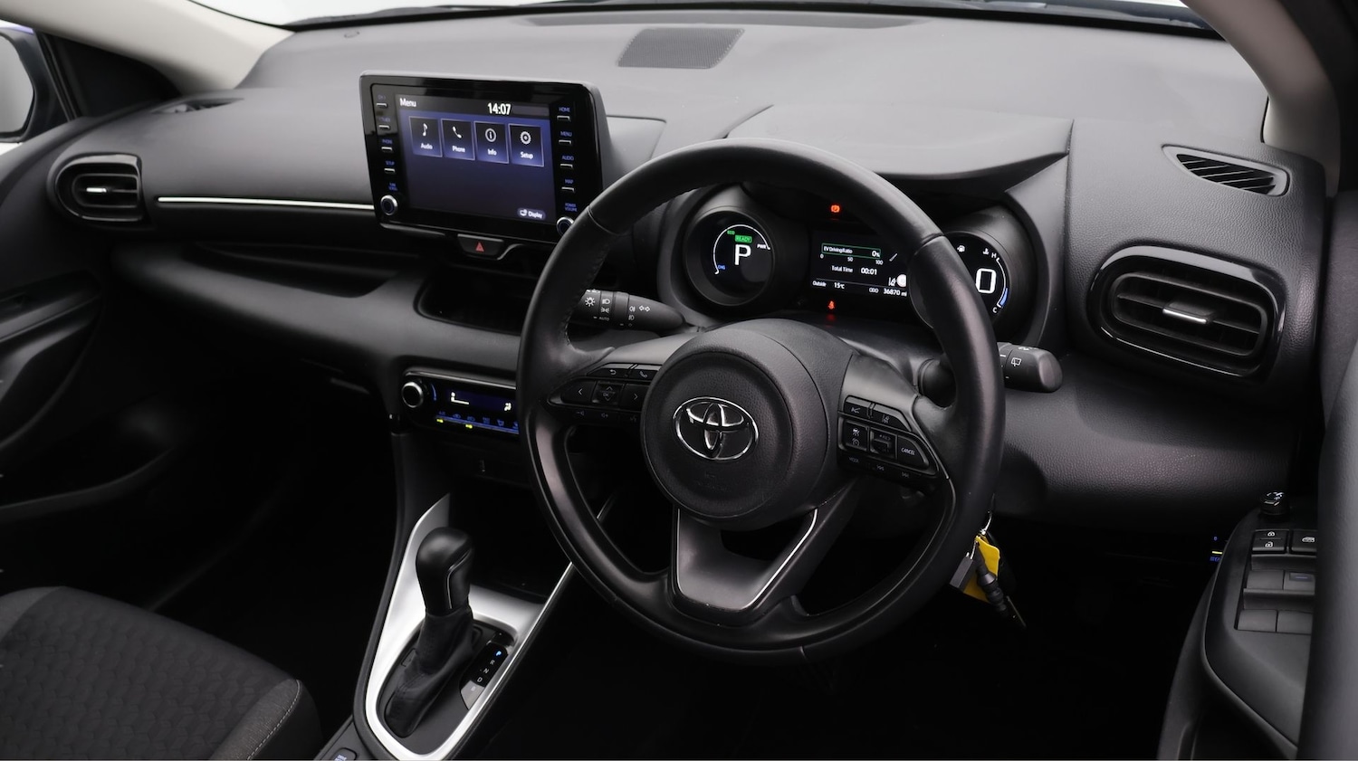 Used Toyota Yaris 2023 for sale - 77654431: Photo 9