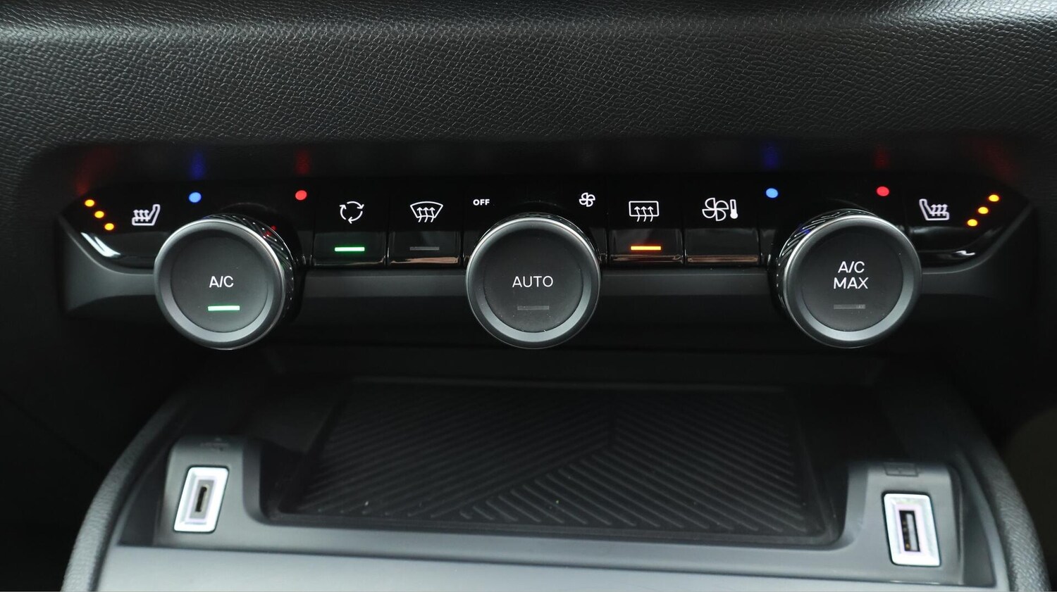 Used Citroen C4 2023 for sale - 75990064: Photo 17