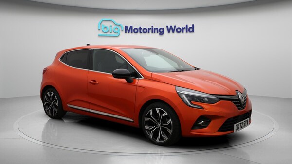 Used Renault Clio 2022 for sale - 76337393: Photo 2