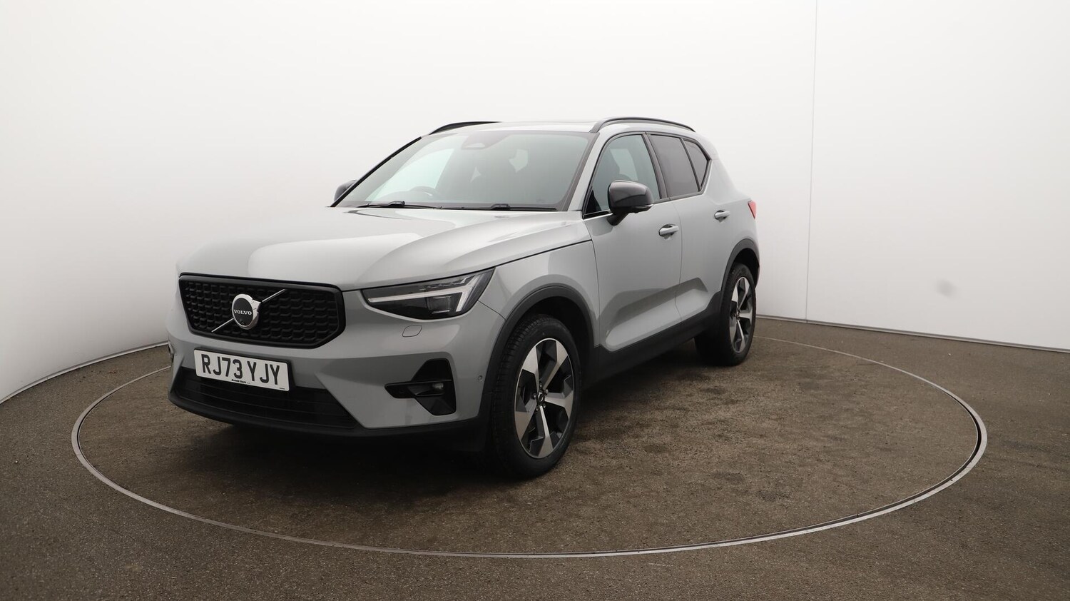 Used Volvo XC40 2023 for sale - 75990881: Photo 40
