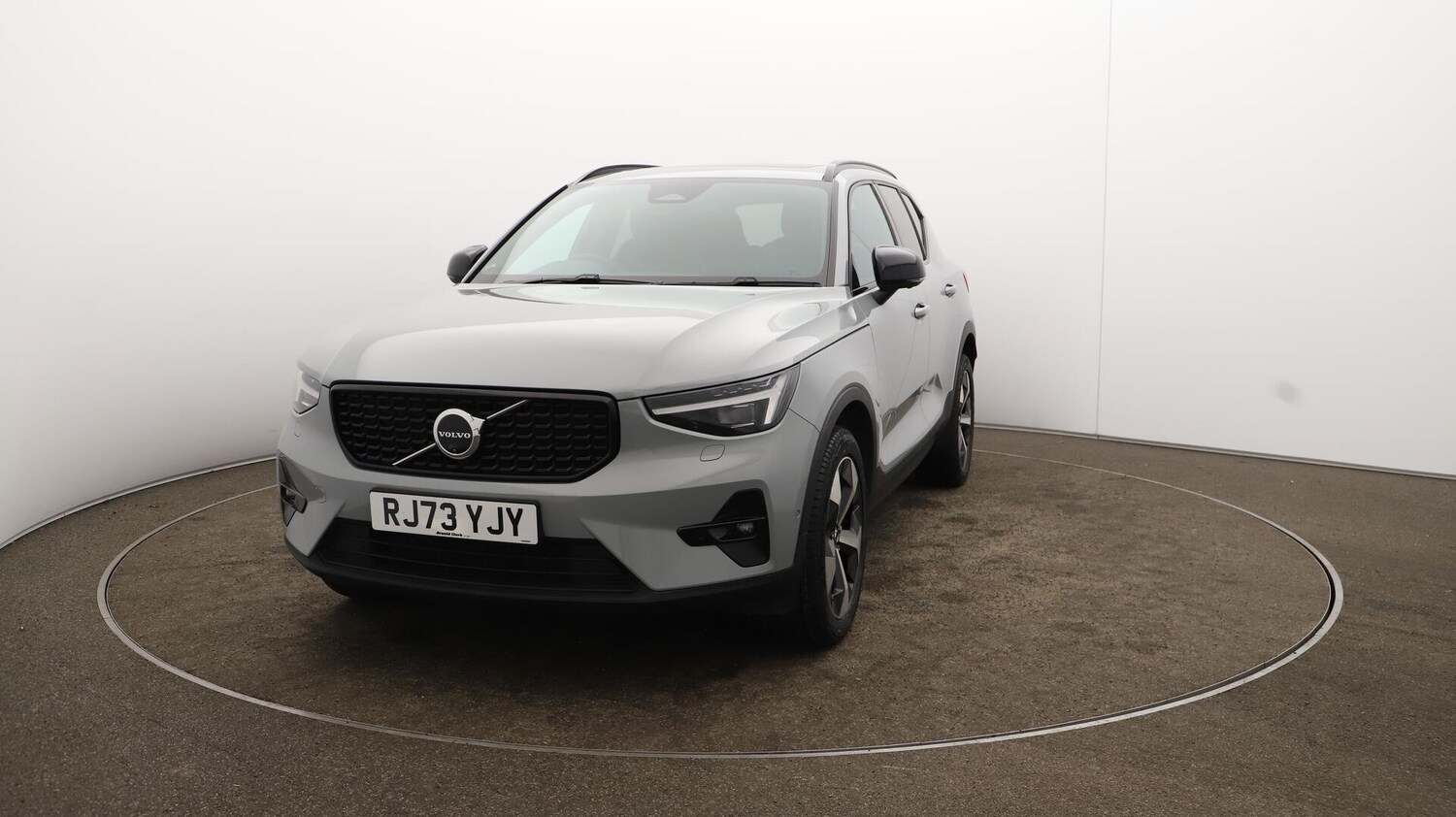 Used Volvo XC40 2023 for sale - 75990881: Photo 41