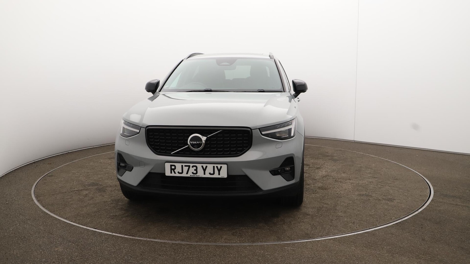 Used Volvo XC40 2023 for sale - 75990881: Photo 42