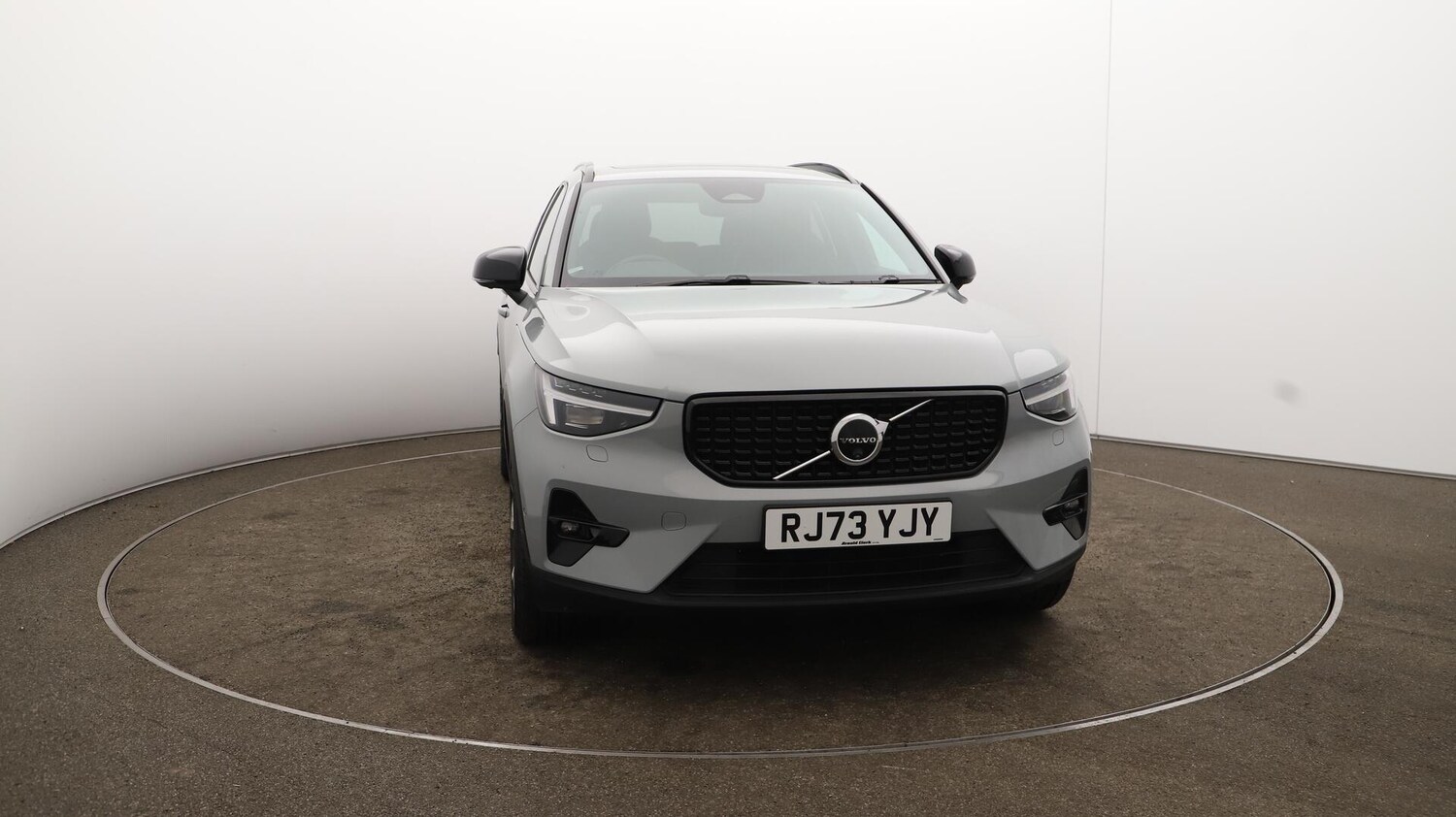 Used Volvo XC40 2023 for sale - 75990881: Photo 44