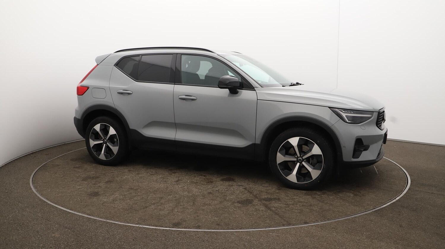 Used Volvo XC40 2023 for sale - 75990881: Photo 49
