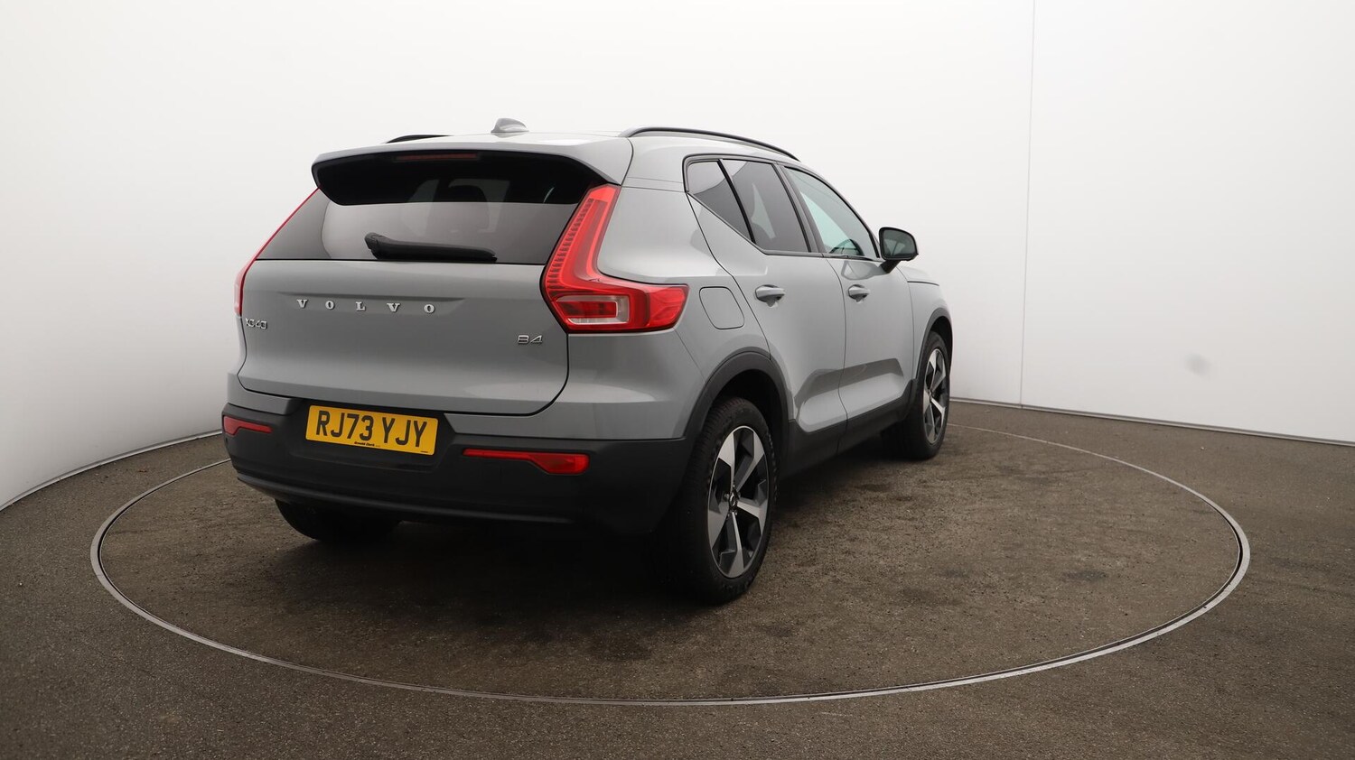 Used Volvo XC40 2023 for sale - 75990881: Photo 58