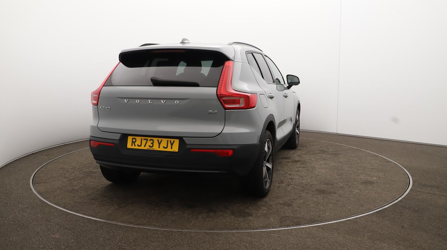 Used Volvo XC40 2023 for sale - 75990881: Photo 59