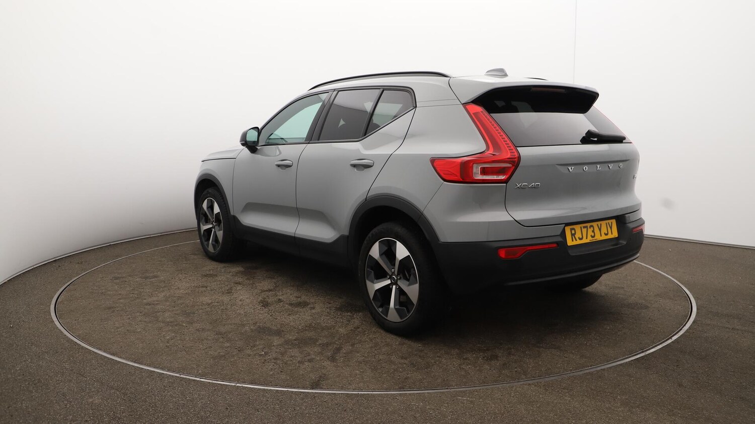 Used Volvo XC40 2023 for sale - 75990881: Photo 65