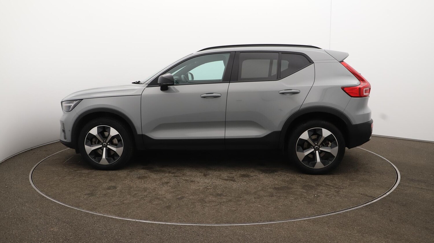 Used Volvo XC40 2023 for sale - 75990881: Photo 67