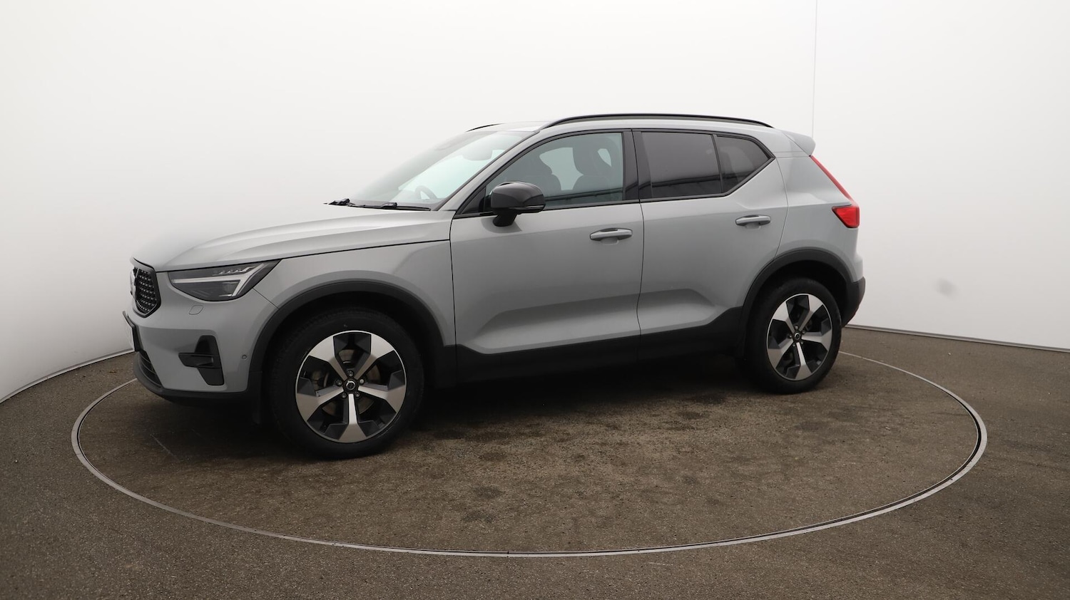 Used Volvo XC40 2023 for sale - 75990881: Photo 70