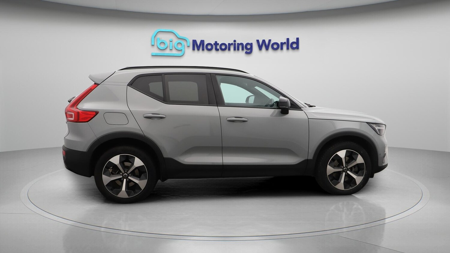 Used Volvo XC40 2023 for sale - 75990881: Photo 9