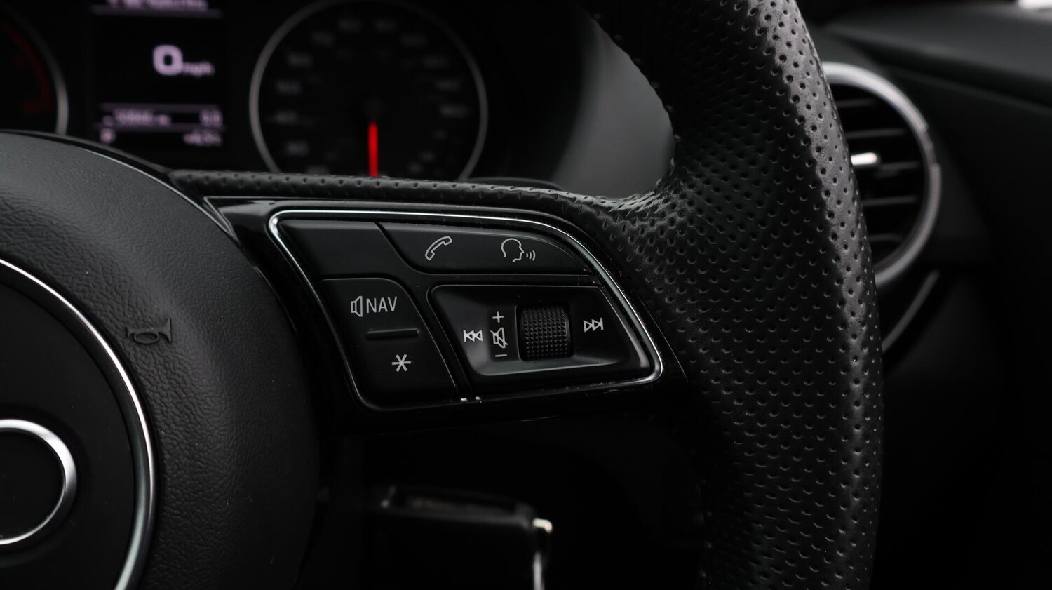 Used Audi Q2 2020 for sale - 76689303: Photo 25