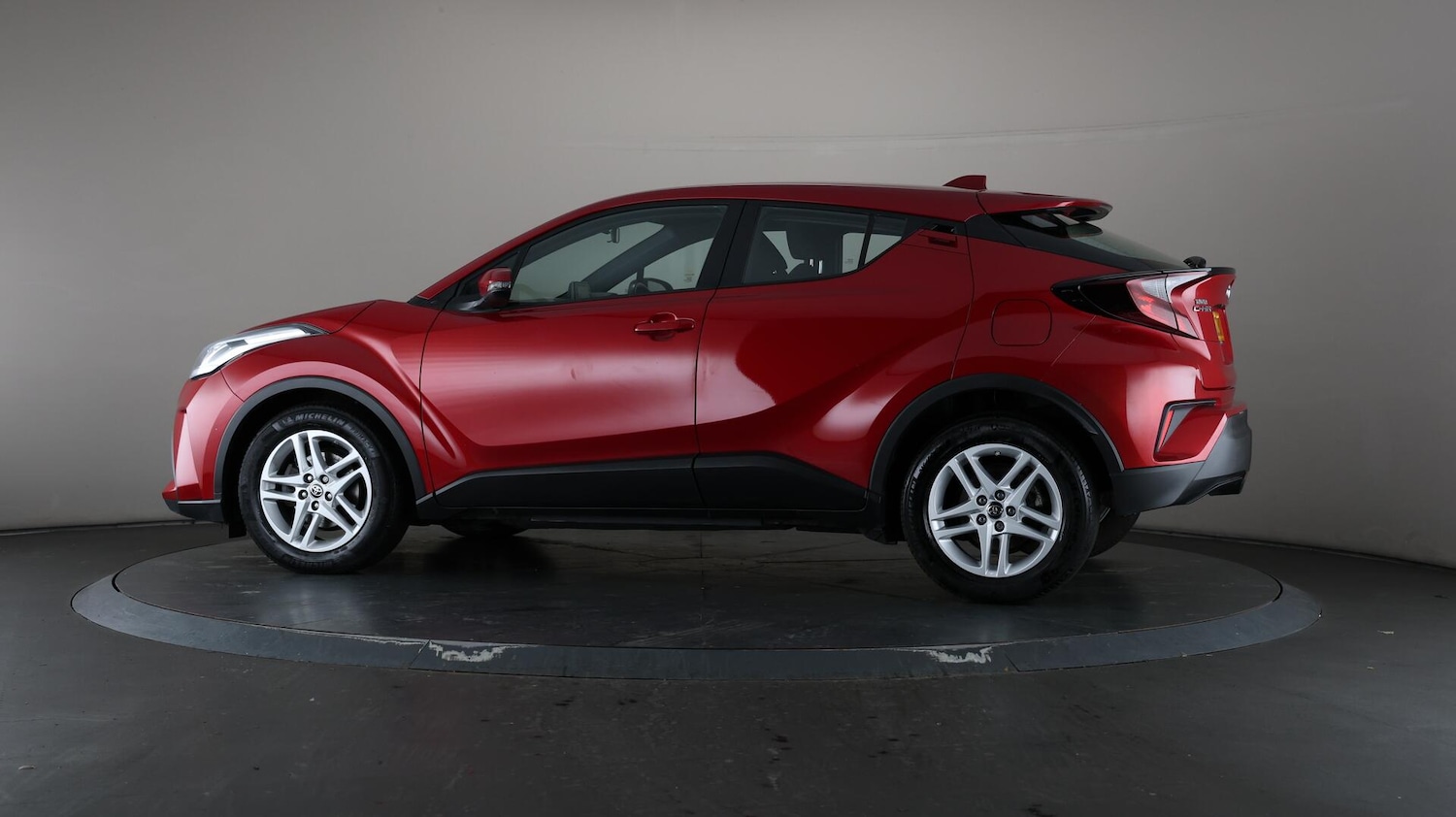 Used Toyota C-HR 2022 for sale - 76528057: Photo 77