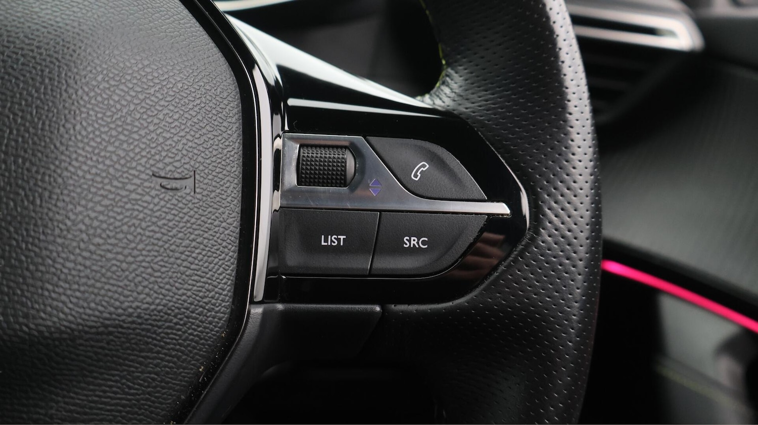 Used Peugeot 2008 2022 for sale - 76584145: Photo 27